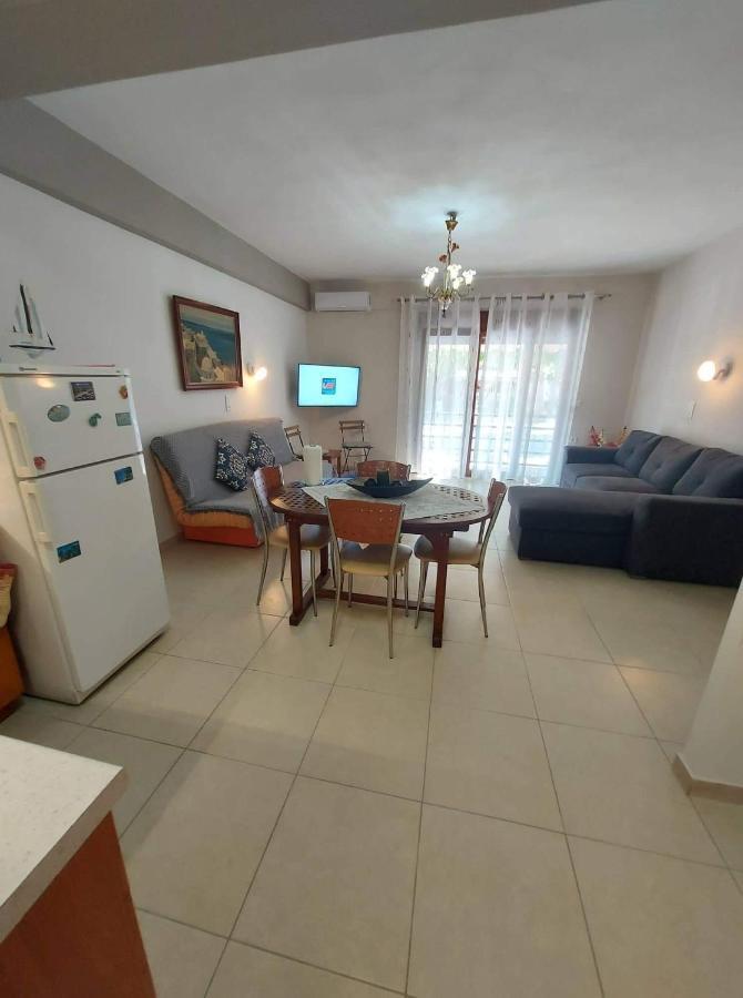 Modern Kallithea 1 *